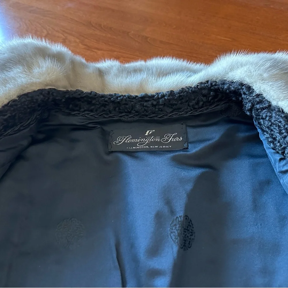 Exquisite Persian Lamb/Mink trim Coat 1950s - Picture 2 of 11